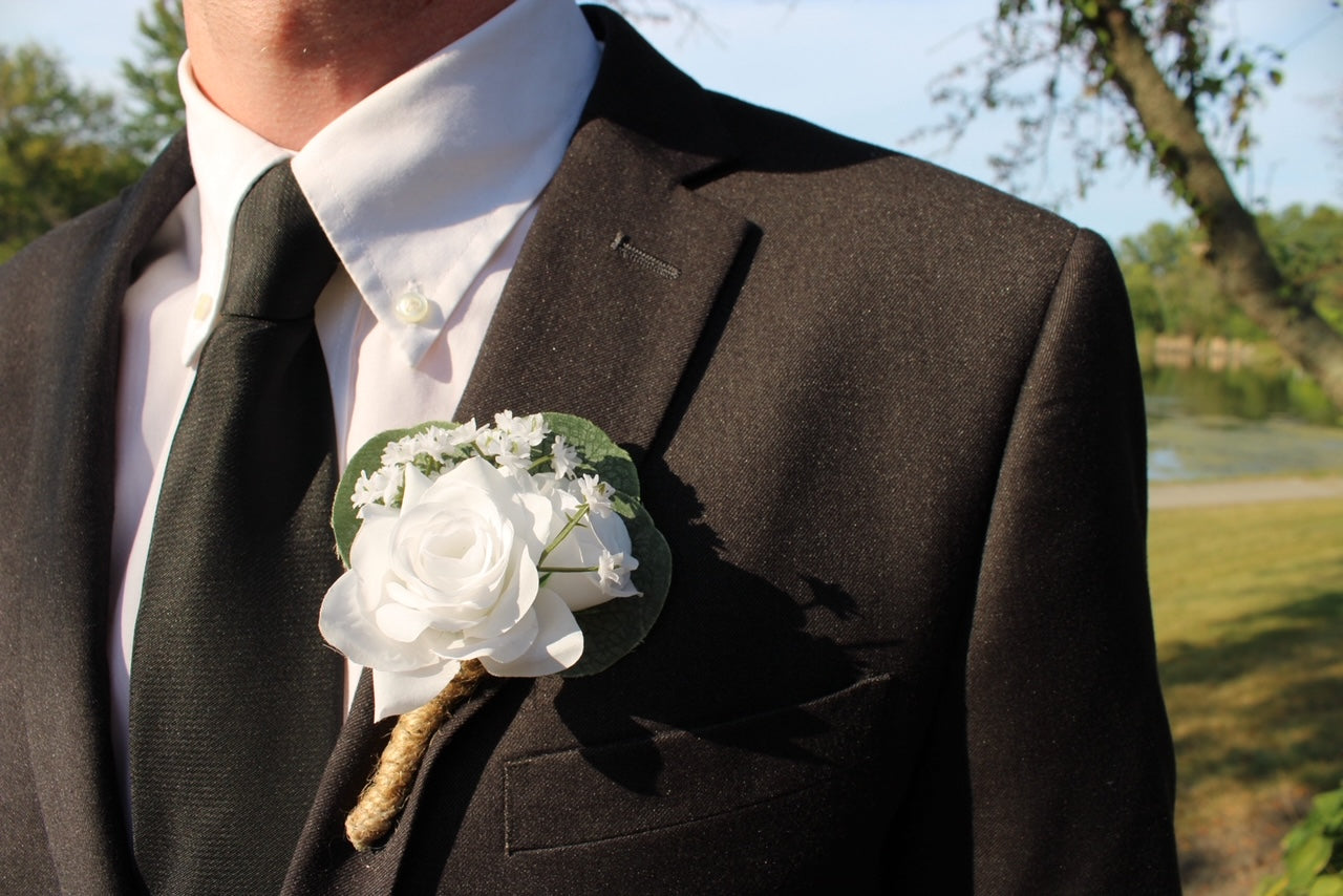 Groomsmen Boutonnieres